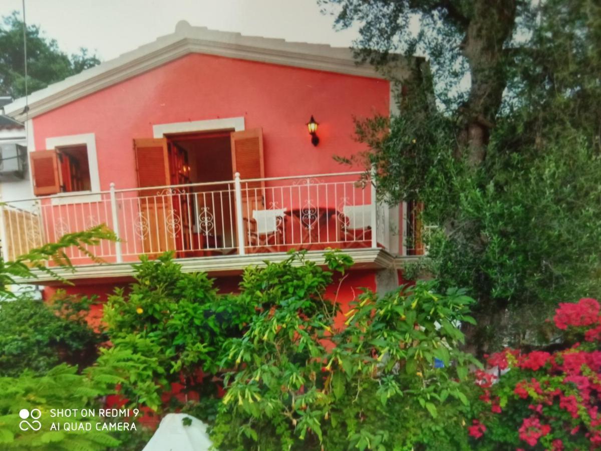 Soustas Apartments Longós Exterior foto